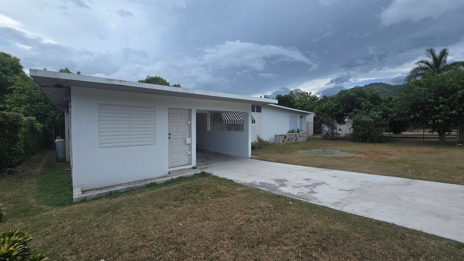 Charming-4-Bedroom-Bungalow-for-Rent-in-Hope-Pastures-Kingston-Jamaica Twenty-Sixth image of 19 South Monterey Drive in Kingston 6, St. Andrew, Jamaica - property is For Rent