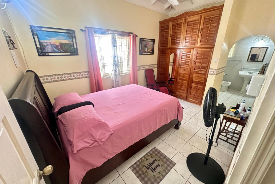 Eleventh image of 105 Tangerine Circle in Linstead, St. Catherine, Jamaica - property is For Sale