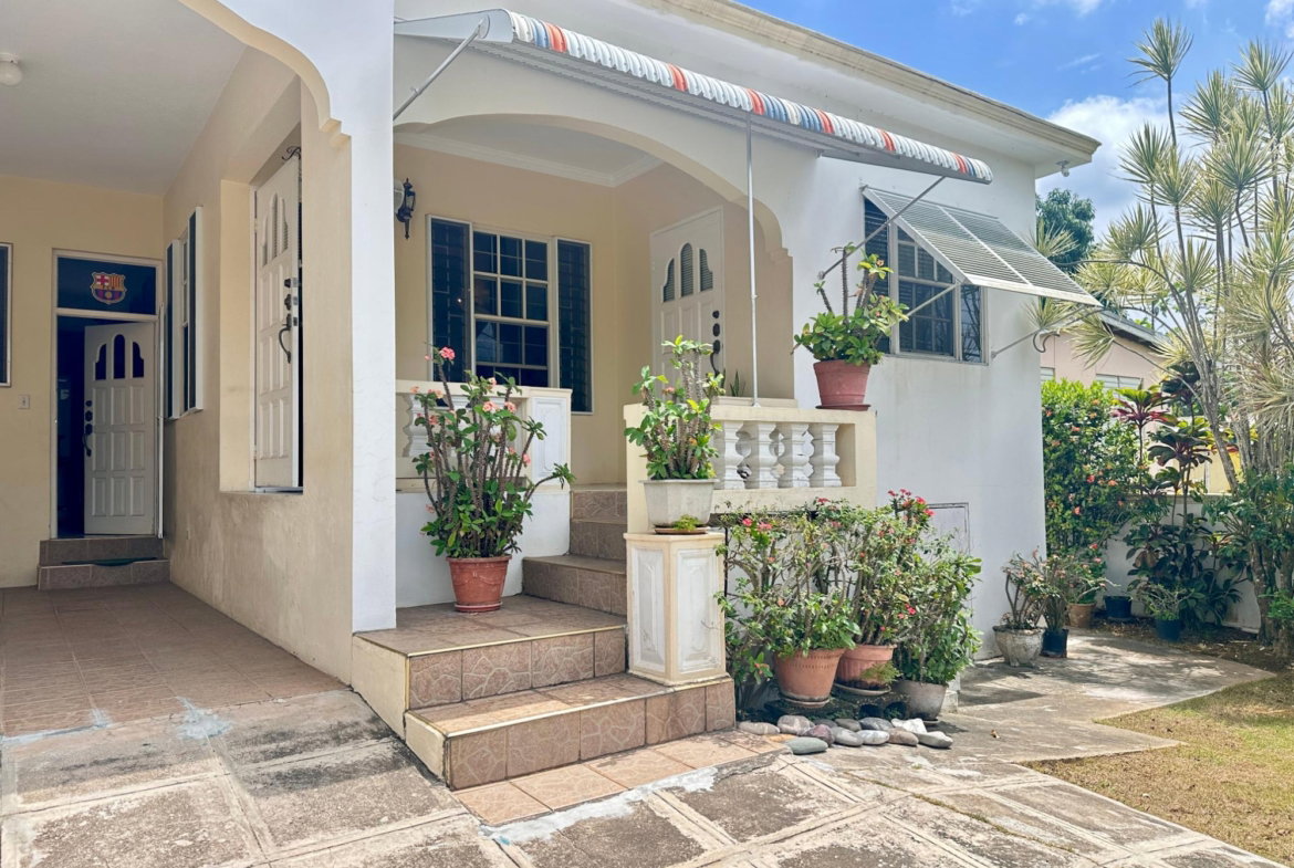 First image of 105 Tangerine Circle in Linstead, St. Catherine, Jamaica - property is For Sale