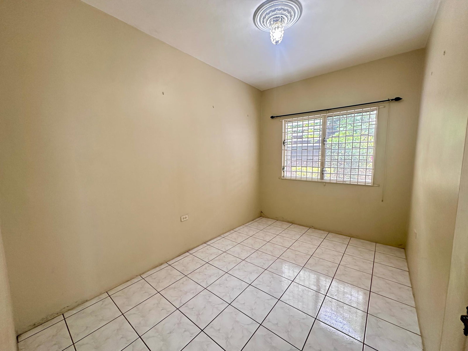 Seventeenth image of 105 Tangerine Circle in Linstead, St. Catherine, Jamaica - property is For Sale