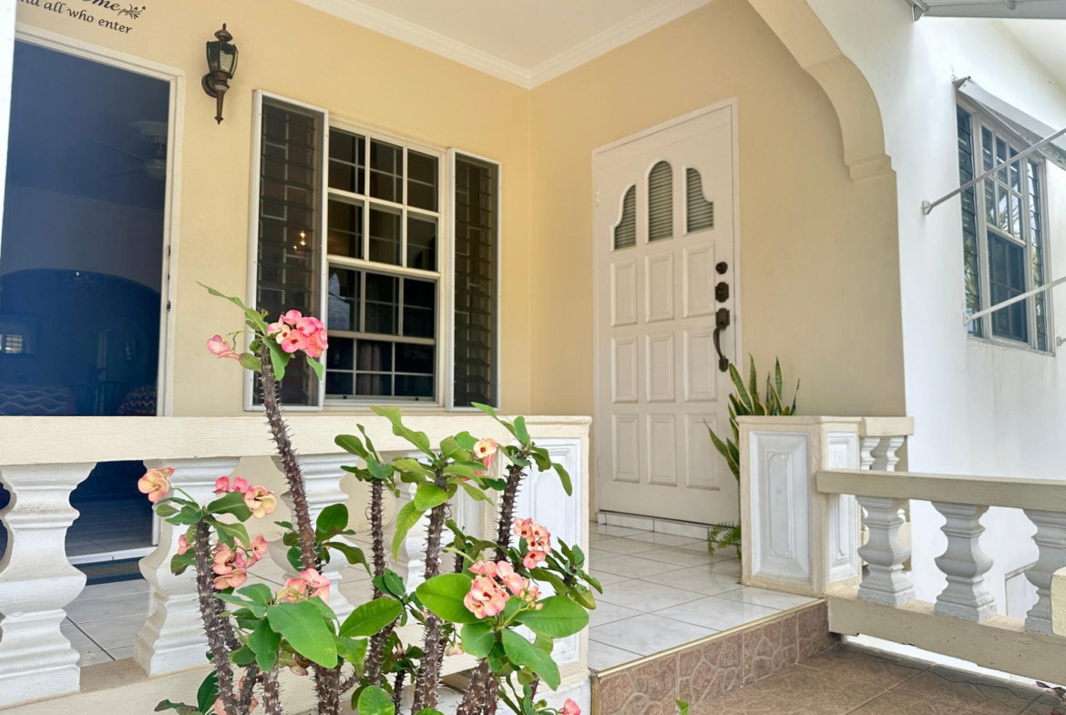 Third image of 105 Tangerine Circle in Linstead, St. Catherine, Jamaica - property is For Sale
