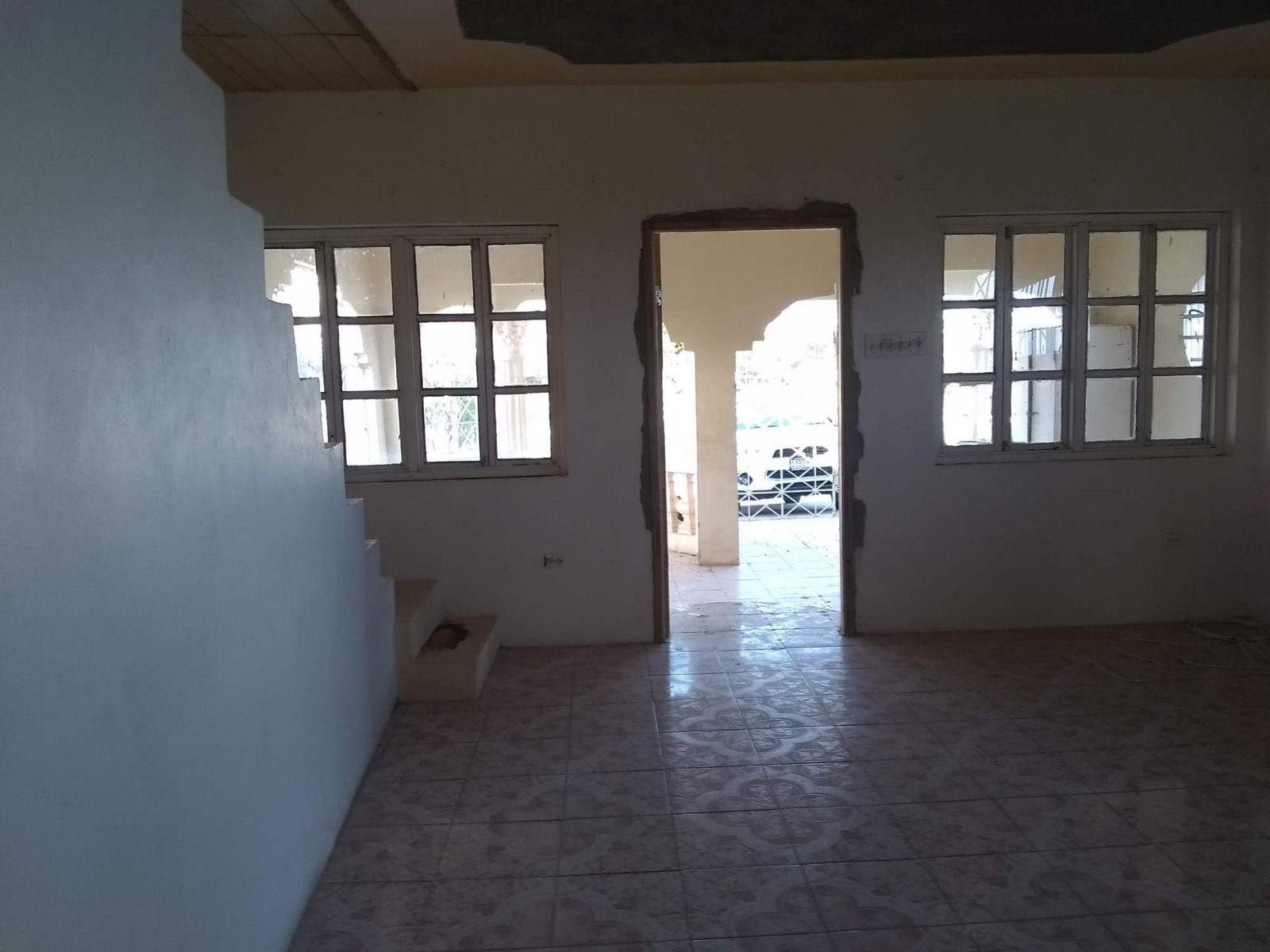 Charming-4-Bedroom-House-for-Sale-in-Old-Harbour-Glades-St.-Catherine-Jamaica Eighth image of Lot-66d Seaview Close in Old Harbour, St. Catherine, Jamaica - property is For Sale