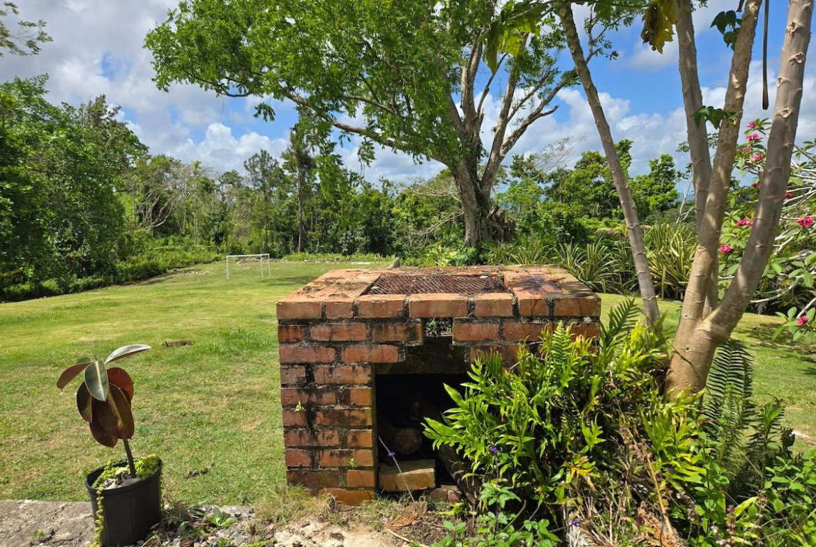 Fourteenth image of Kempshot, st James in Kempshot Pen, St. James, Jamaica - property is For Sale