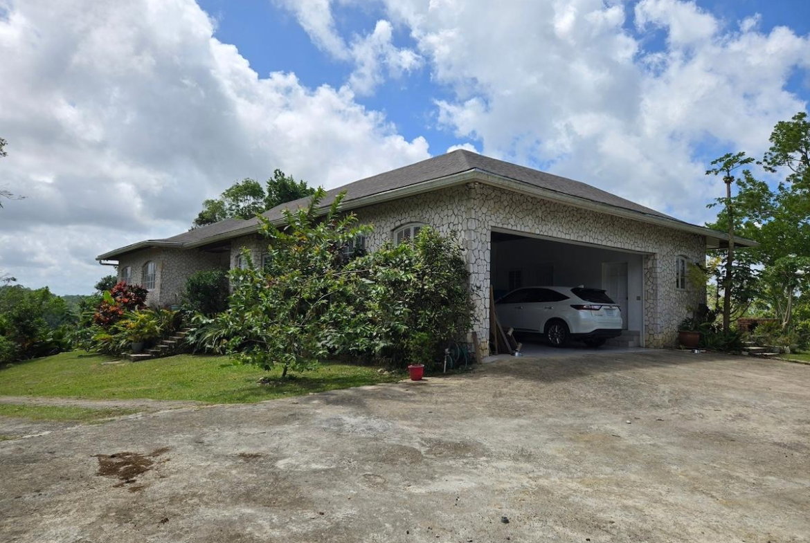 Fifteenth image of Kempshot, st James in Kempshot Pen, St. James, Jamaica - property is For Sale