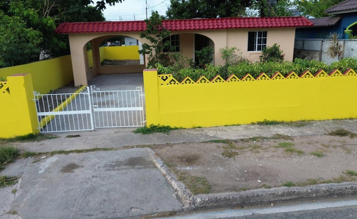 First image of 8 Thant Crescent, Bridgepor in Bridgeport, St. Catherine, Jamaica - property is For Sale
