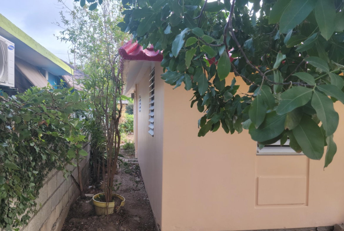 Sixth image of 8 Thant Crescent, Bridgepor in Bridgeport, St. Catherine, Jamaica - property is For Sale