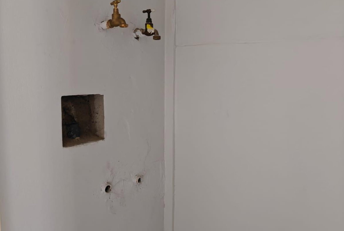 Sixteenth image of 12 Long Lane, Constant Sprin in Kingston 8, St. Andrew, Jamaica - property is For Rent