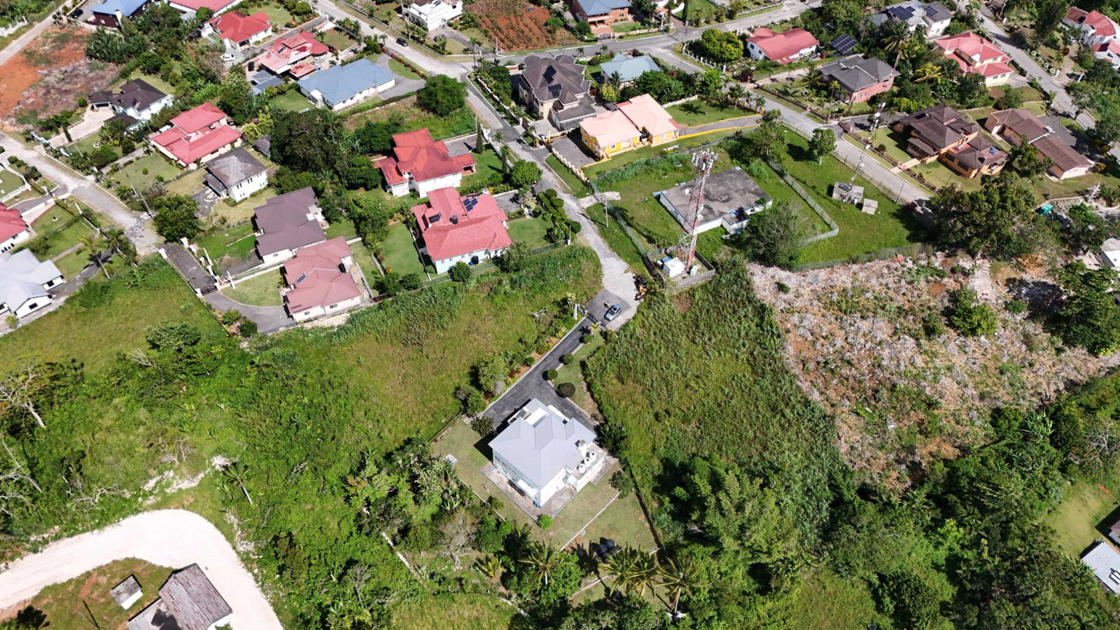 Elegant-5-Bedroom-House-for-Sale-in-Ingleside-Mandeville-Jamaica Twenty-Seventh image of Lot 98, 10 Reservoir Heights, Ingles in Mandeville, Manchester, Jamaica - property is For Sale
