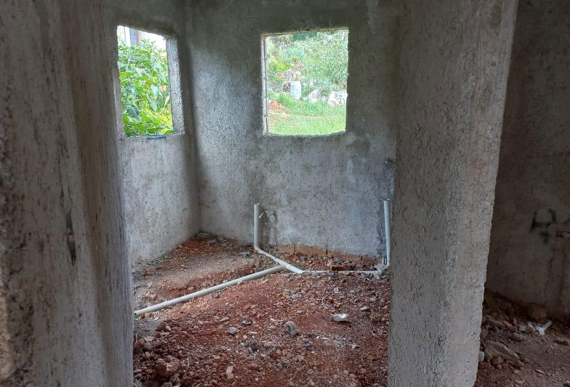Second image of 16 Fairfield Mountain in Fairfield Mountain, Manchester, Jamaica - property is For Sale