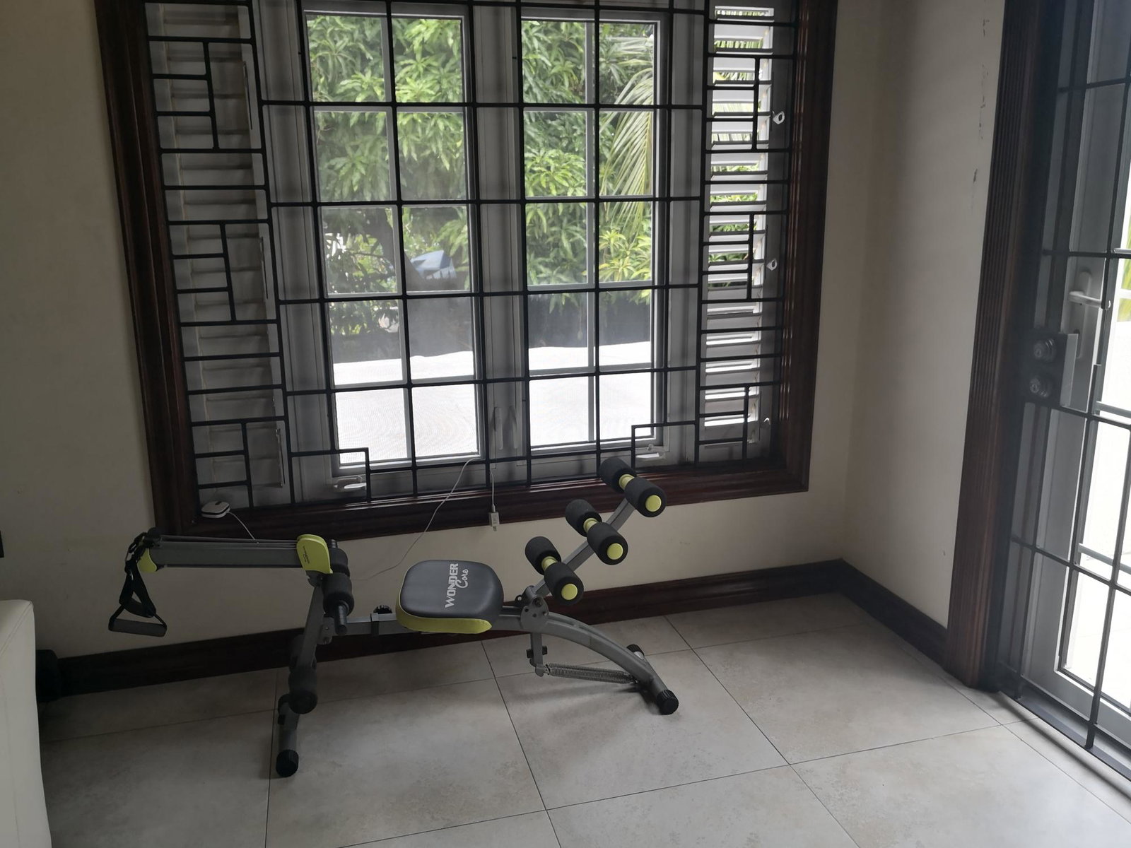 Seventh image of 8 Acadia Circle in Kingston 8, St. Andrew, Jamaica - property is For Rent