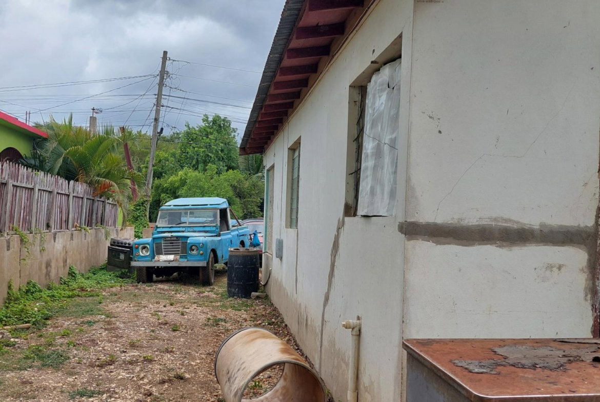 Second image of 277 Salkey Avenue in Spanish Town, St. Catherine, Jamaica - property is For Sale