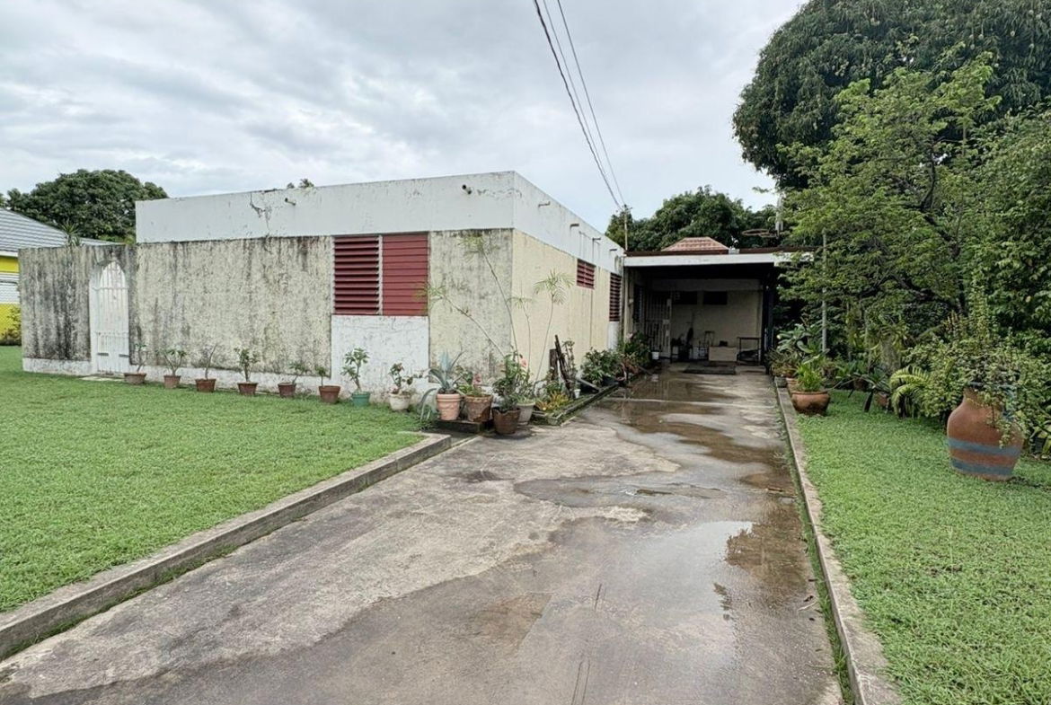 First image of 7 Allerdyce Road Kgn8 Jam in Constant Spring P.O., St. Andrew, Jamaica - property is For Sale