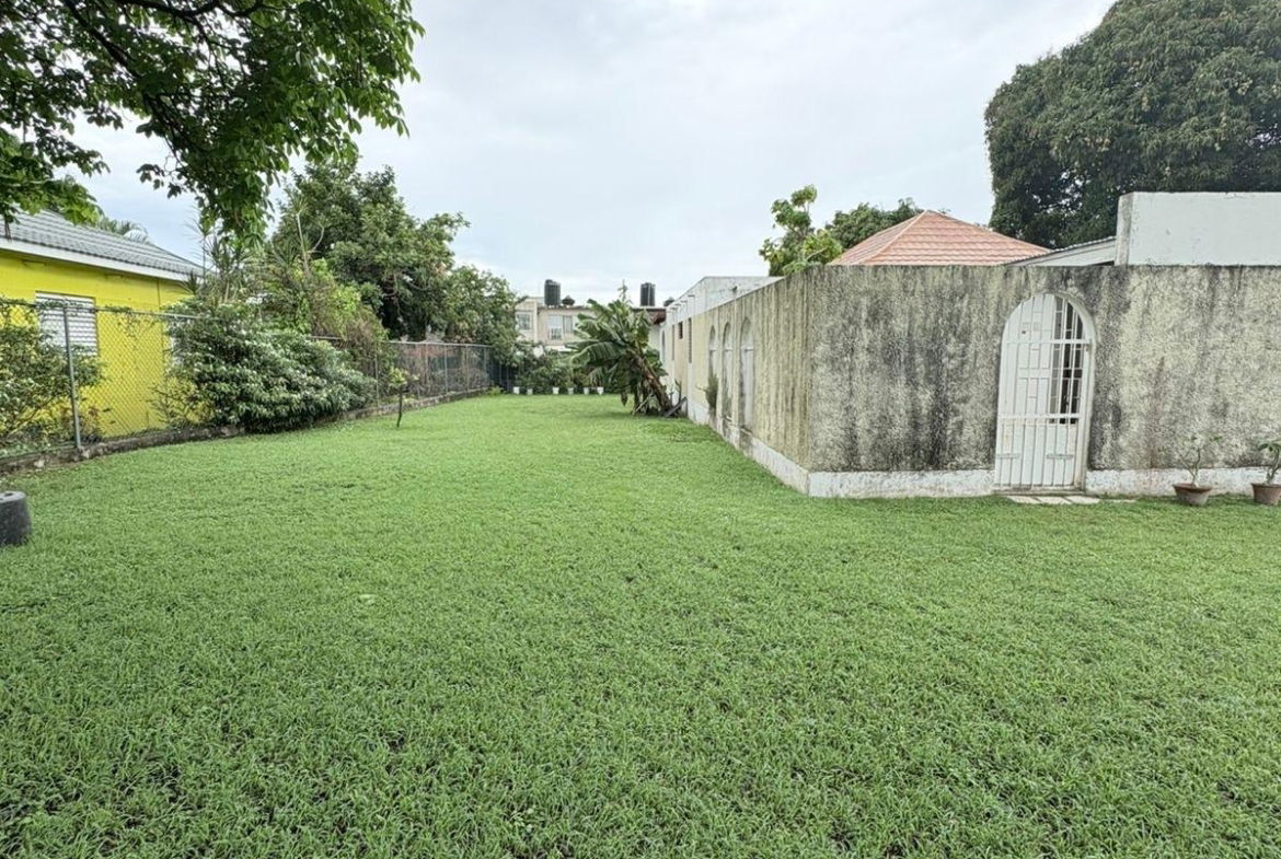 Eighth image of 7 Allerdyce Road Kgn8 Jam in Constant Spring P.O., St. Andrew, Jamaica - property is For Sale