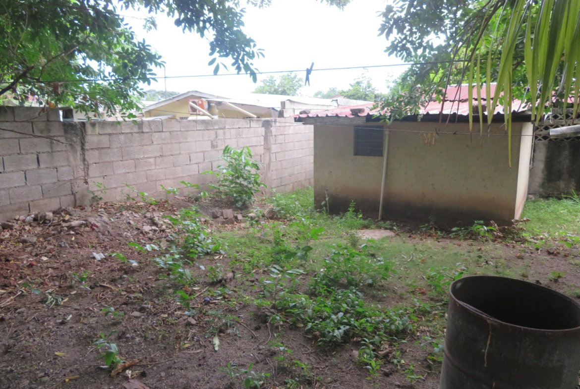 Sixteenth image of 30 Pantrepart Avenue, Kgn 20 in Kingston 20, St. Andrew, Jamaica - property is For Sale