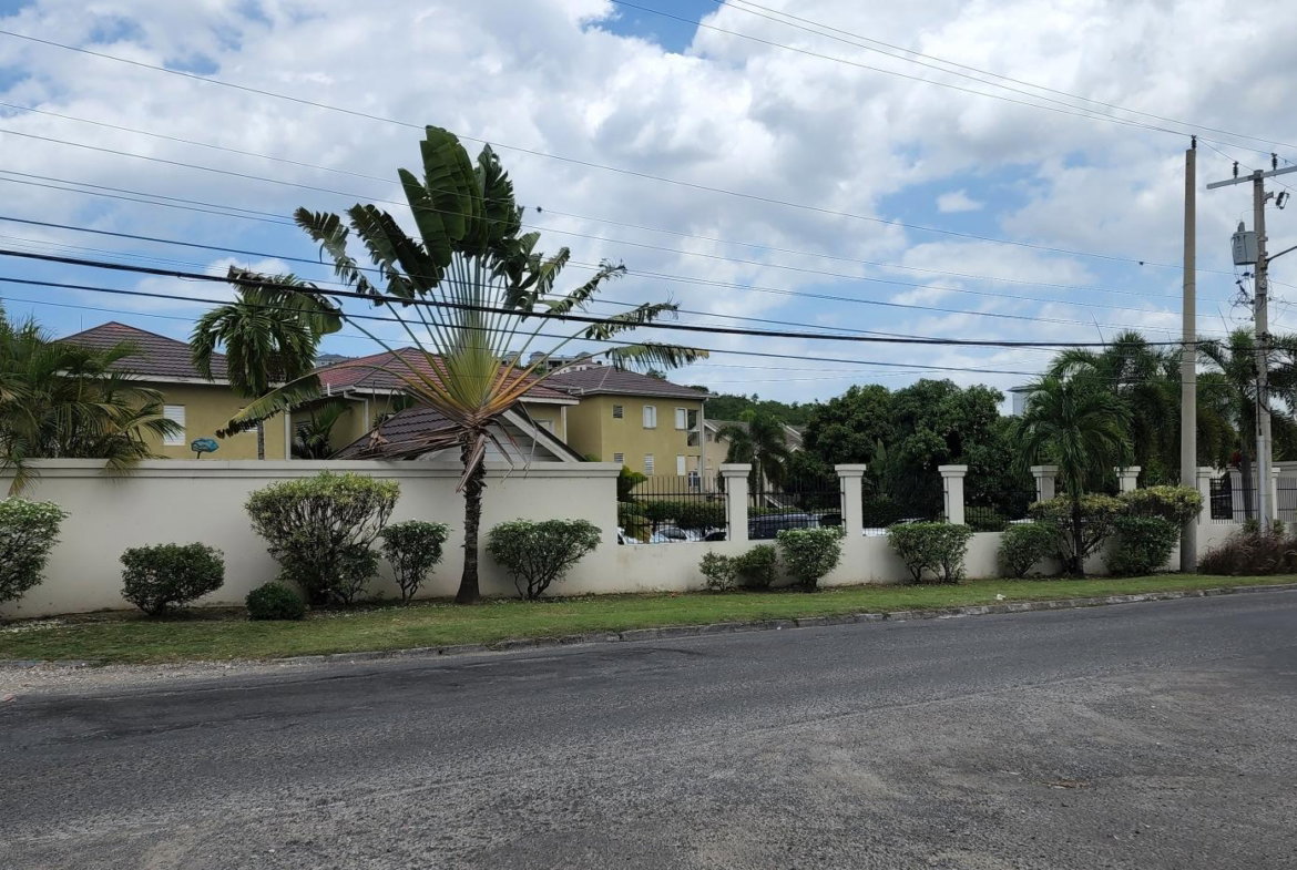 Sixth image of 28-31 Wellington Drive in Kingston 6, St. Andrew, Jamaica - property is For Rent