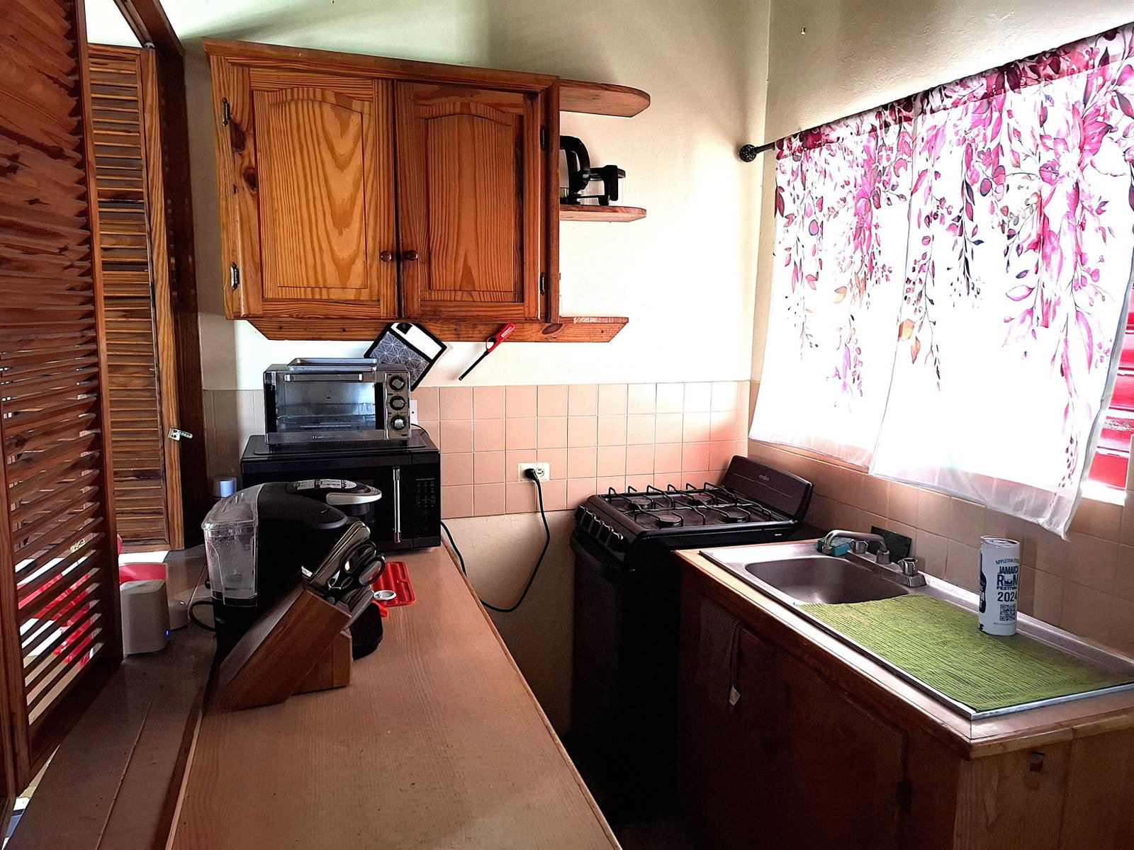 Seventh image of 42 Dunbar Blvd - 2 Holmes dr in Montego Bay, St. James, Jamaica - property is For Rent