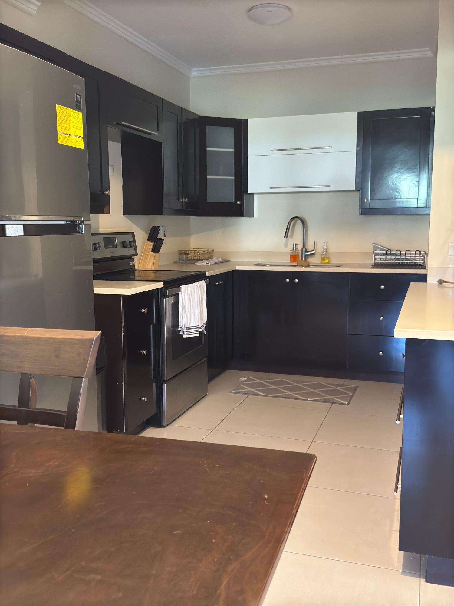 Fully-Furnished-2-Bedroom-Apartment-for-Rent-in-Forest-Ridge-St.-Andrew Fifth image of Unit 9-3 Stanley Terrace in Red Hills, St. Andrew, Jamaica - property is For Rent
