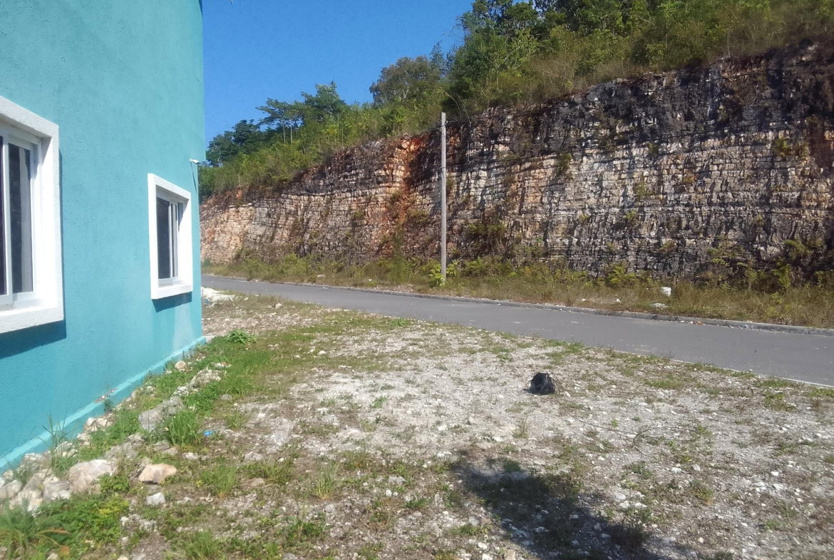 Sixteenth image of 54 Edmund Ridge Estate in Palmyra, St. James, Jamaica - property is For Rent