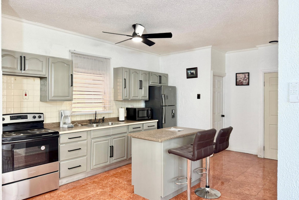 Fifth image of 15-18 Kensington Crescent in Kingston 5, St. Andrew, Jamaica - property is For Rent
