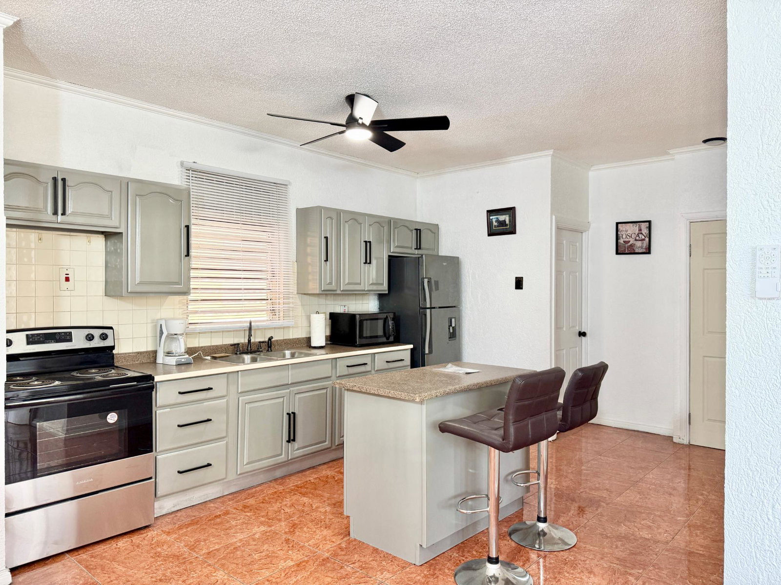 Fifth image of 15-18 Kensington Crescent in Kingston 5, St. Andrew, Jamaica - property is For Rent