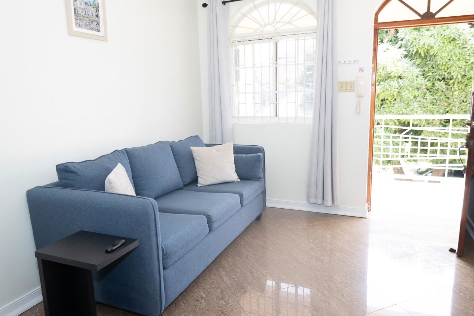 Furnished-2-Bedroom-Apartment-for-Sale-in-Kingston-6-Ottawa-Manor Thirteenth image of 14-9 9 Ottawa Avenue in Kingston 6, St. Andrew, Jamaica - property is For Sale