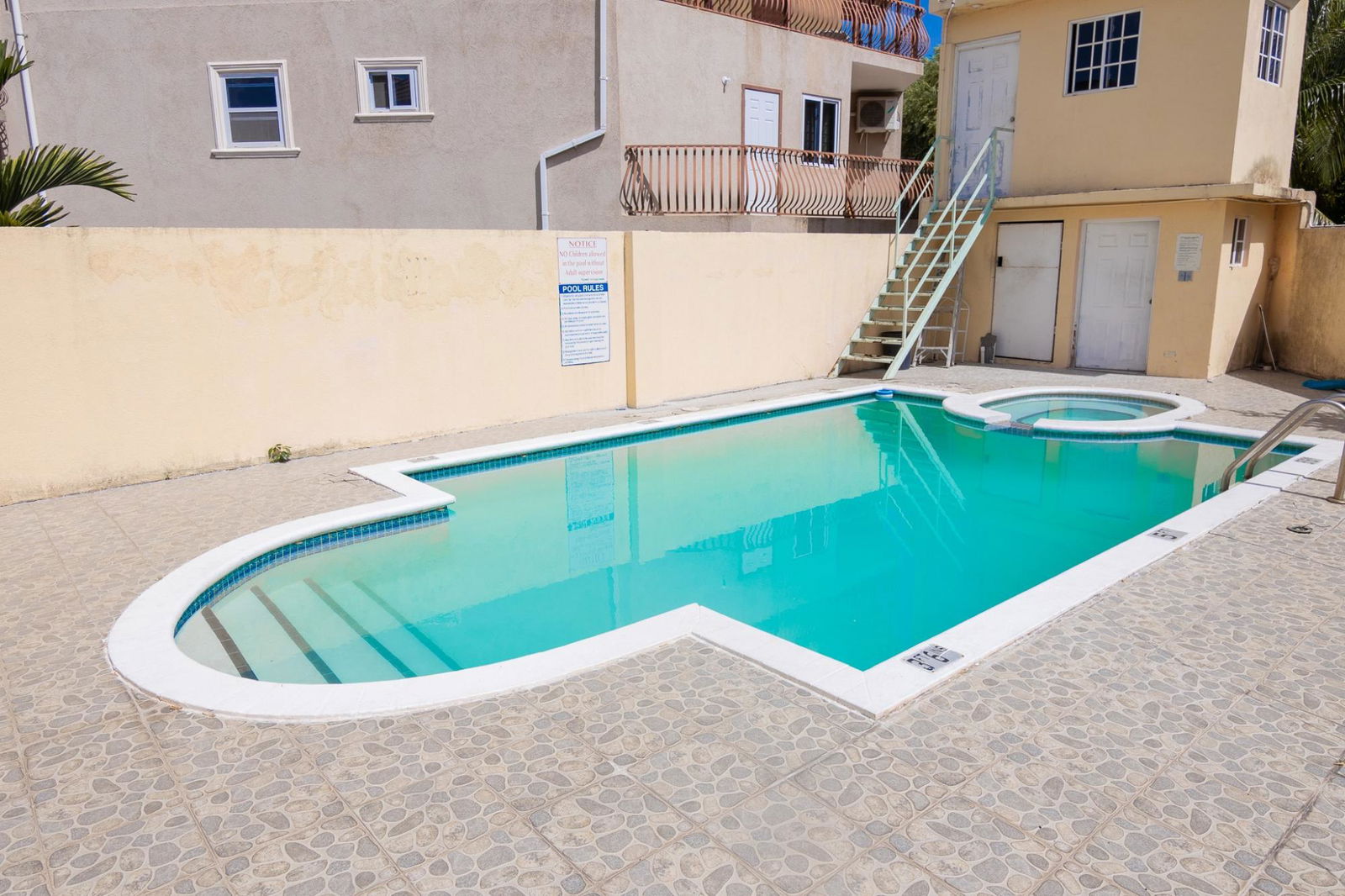 Furnished-2-Bedroom-Apartment-for-Sale-in-Kingston-6-Ottawa-Manor Sixteenth image of 14-9 9 Ottawa Avenue in Kingston 6, St. Andrew, Jamaica - property is For Sale