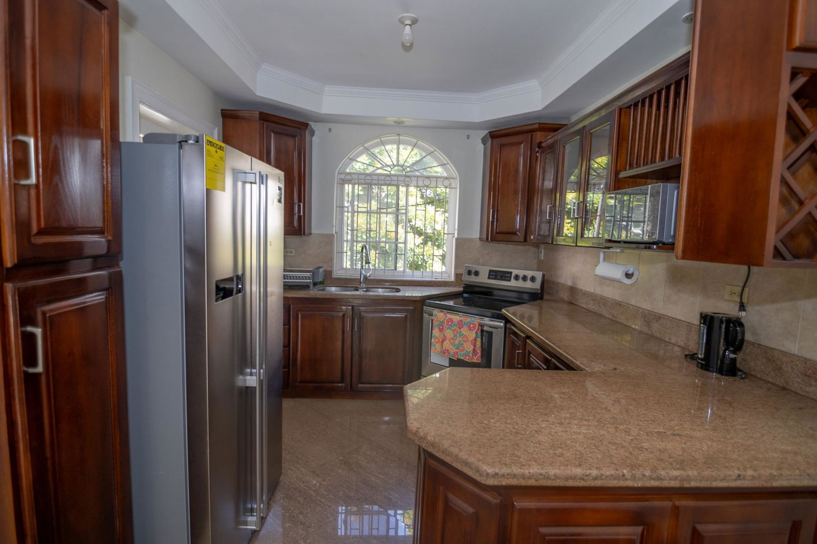 Furnished-2-Bedroom-Apartment-for-Sale-in-Kingston-6-Ottawa-Manor Ninth image of 14-9 9 Ottawa Avenue in Kingston 6, St. Andrew, Jamaica - property is For Sale