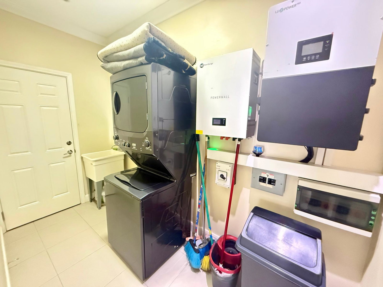 Furnished-2-Bedroom-Home-for-Sale-in-Oceanpointe-Hanover-Jamaica Twelfth image of 25 Seashore East in Lucea, Hanover, Jamaica - property is For Sale
