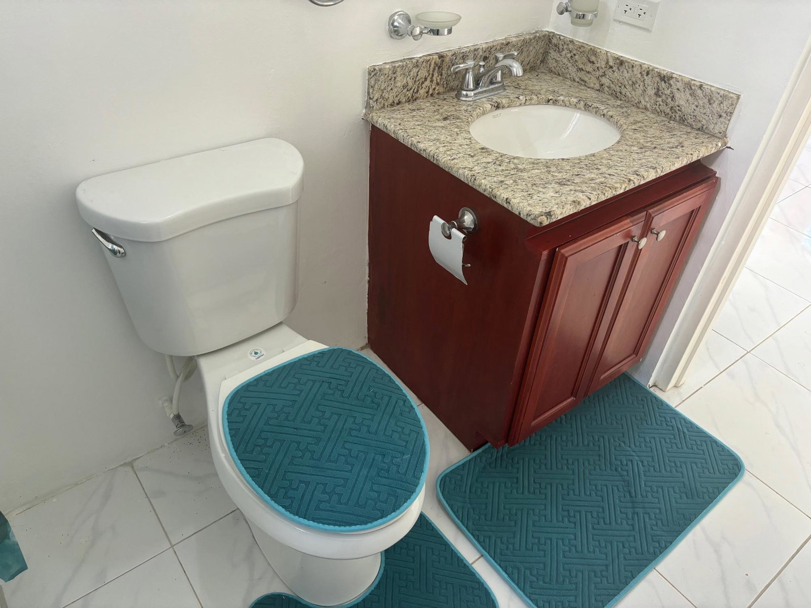 Furnished-2-Bedroom-House-for-Rent-in-Hanover-Jamaica-Industry-Cove-Manor Fourteenth image of Industry Cove Manor in Green Island, Hanover, Jamaica - property is For Rent