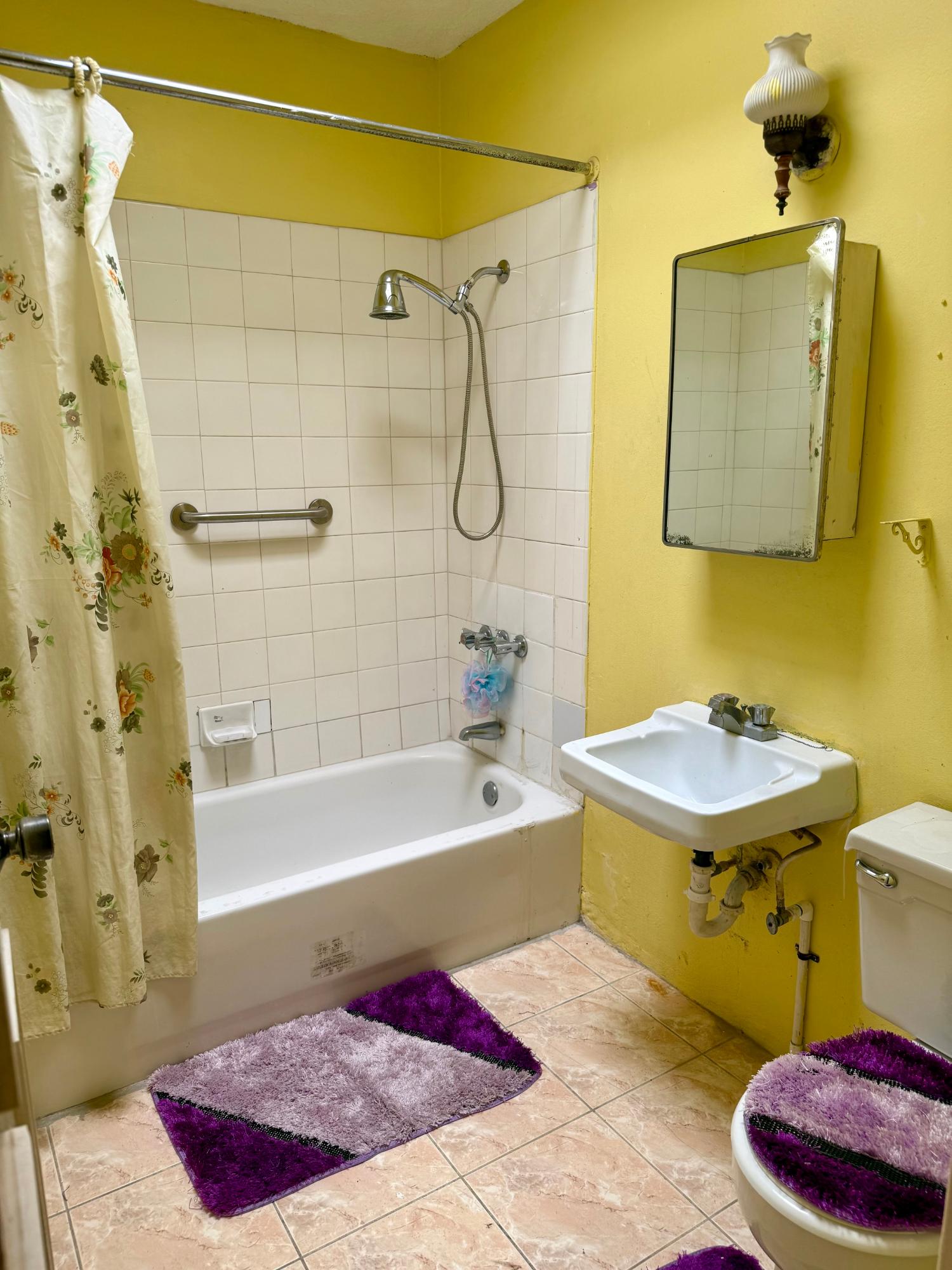 Furnished-2-Bedroom-Townhouse-for-Rent-in-Kingston-St.-Andrew-Gated-Community Twelfth image of 12e-12 Kingsway in Kingston 10, St. Andrew, Jamaica - property is For Rent