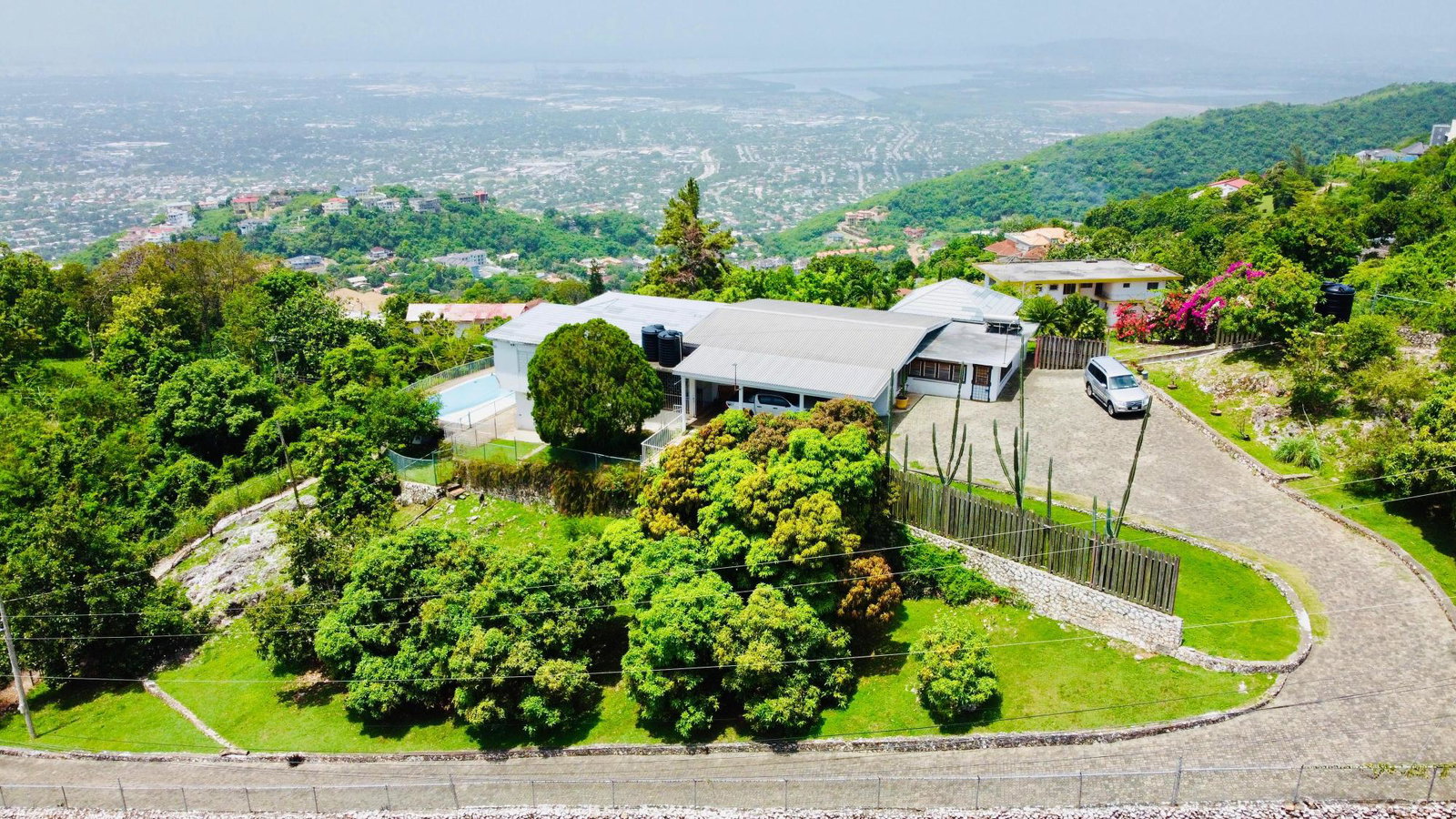 Sixth image of Brentwood Terrace in Red Hills, St. Andrew, Jamaica - property is For Sale