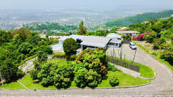 Sixth image of Brentwood Terrace in Red Hills, St. Andrew, Jamaica - property is For Sale