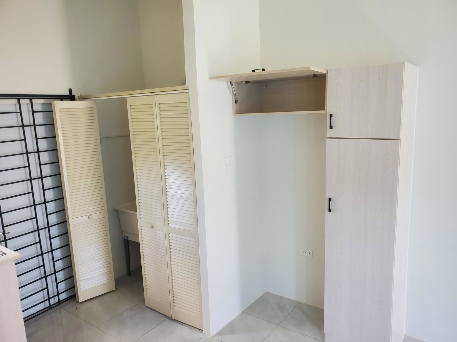 House-for-Sale-in-Camelot-Village-St.-Ann-Jamaica-–-Gated-Community-with-Stunning-Views Eleventh image of Camelot Village in Discovery Bay, St. Ann, Jamaica - property is For Sale