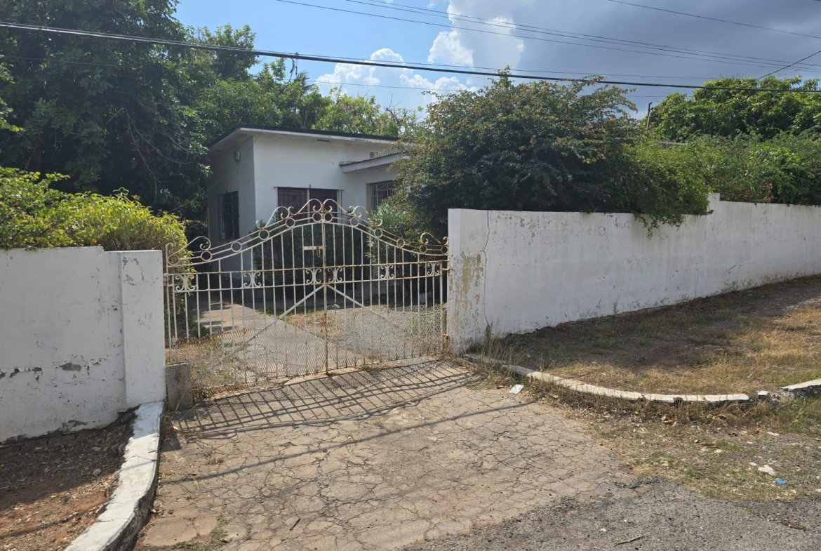 First image of 166-3 Cartridge Road, Norman ga in Kingston 2, Kingston, Jamaica - property is For Sale