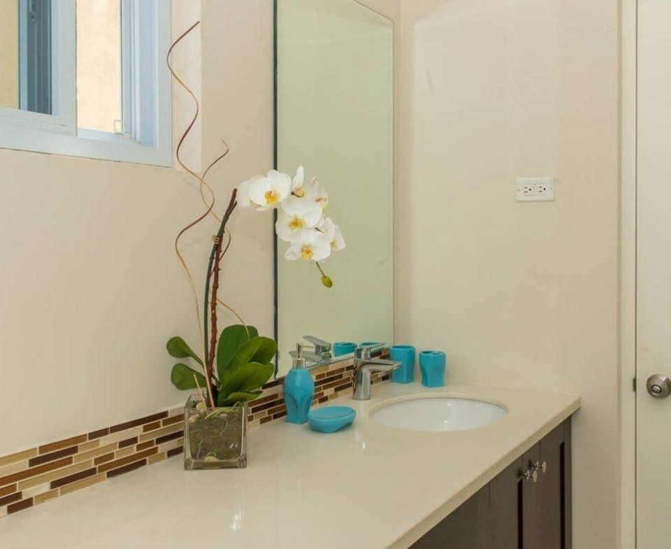 Sixth image of 32-11 Stanley Terrace, Kingston in Red Hills, St. Andrew, Jamaica - property is For Rent