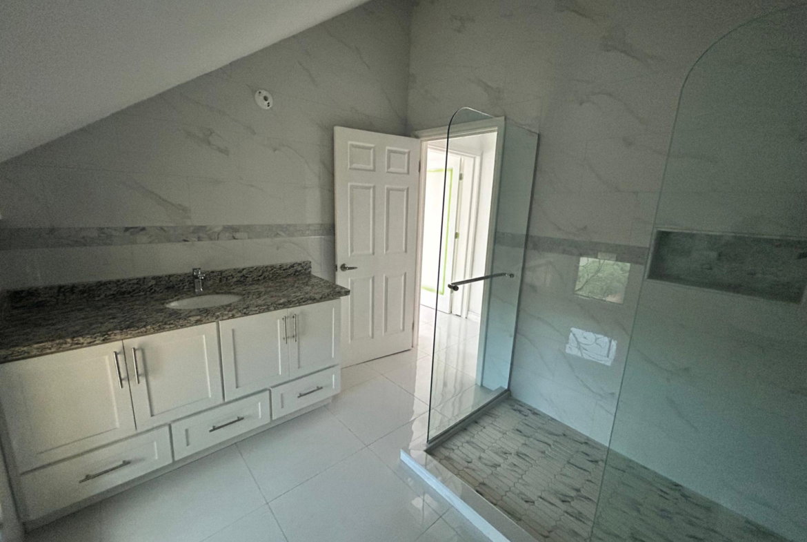 Eleventh image of 13-31 Rochester Avenue in Kingston 8, St. Andrew, Jamaica - property is For Sale