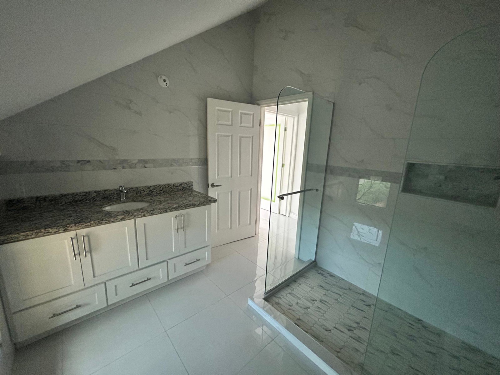 Eleventh image of 13-31 Rochester Avenue in Kingston 8, St. Andrew, Jamaica - property is For Sale