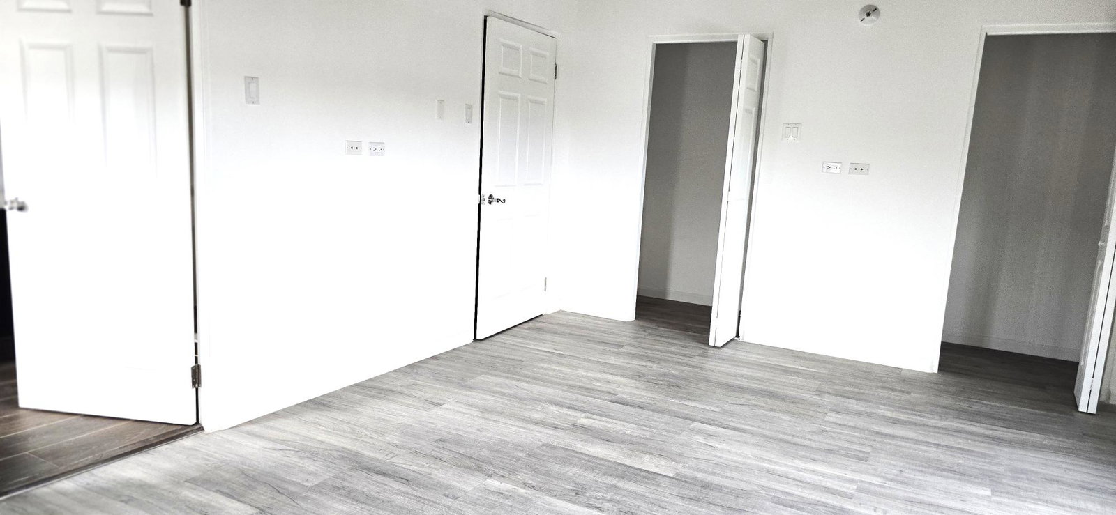 Luxury-2-Bed-Penthouse-Apartment-for-Rent-in-Kingston-8-Jamaica Twenty-Eighth image of Apt F9-67 Shortwood Road in Kingston 8, St. Andrew, Jamaica - property is For Rent