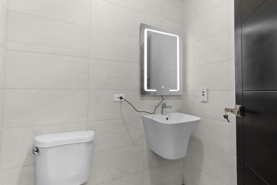 Eleventh image of 201-28 Waterloo Avenue in Kingston 10, St. Andrew, Jamaica - property is For Sale