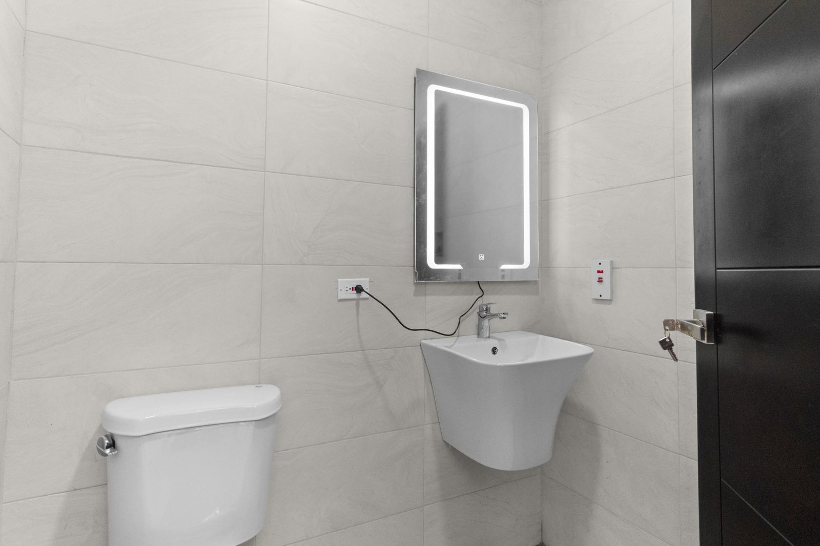 Eleventh image of 201-28 Waterloo Avenue in Kingston 10, St. Andrew, Jamaica - property is For Sale