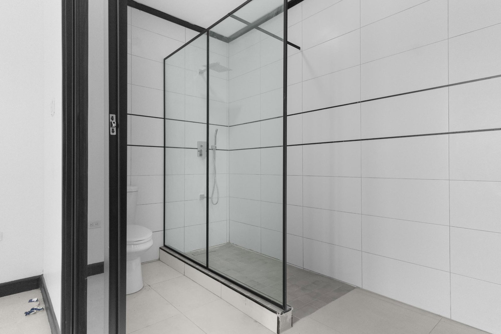 Seventh image of 201-28 Waterloo Avenue in Kingston 10, St. Andrew, Jamaica - property is For Sale