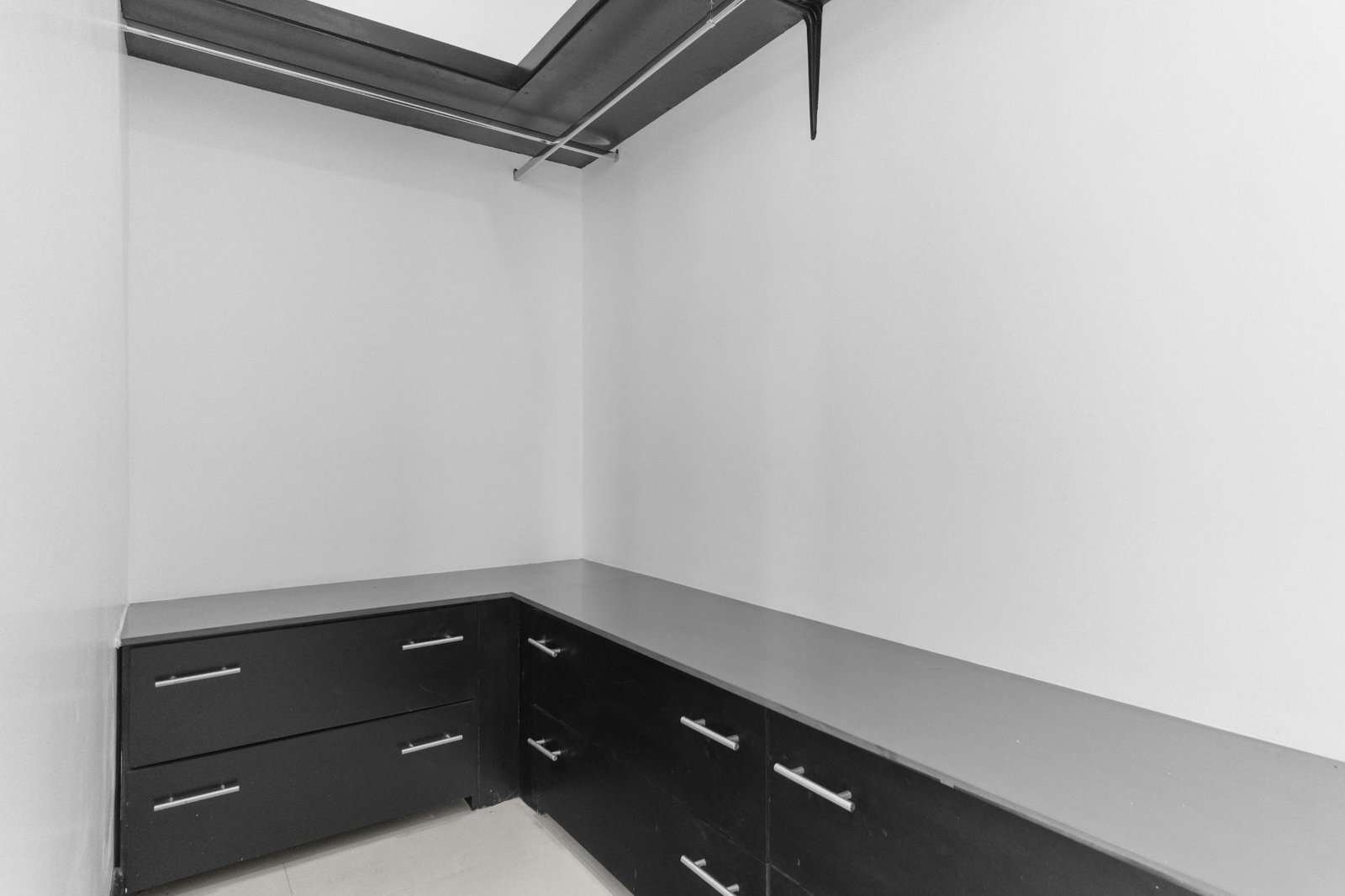 Ninth image of 201-28 Waterloo Avenue in Kingston 10, St. Andrew, Jamaica - property is For Sale