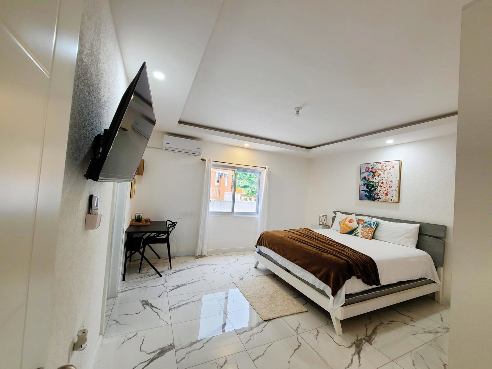 Eighth image of 4-13 Leas Flat Close in Red Hills, St. Andrew, Jamaica - property is For Sale