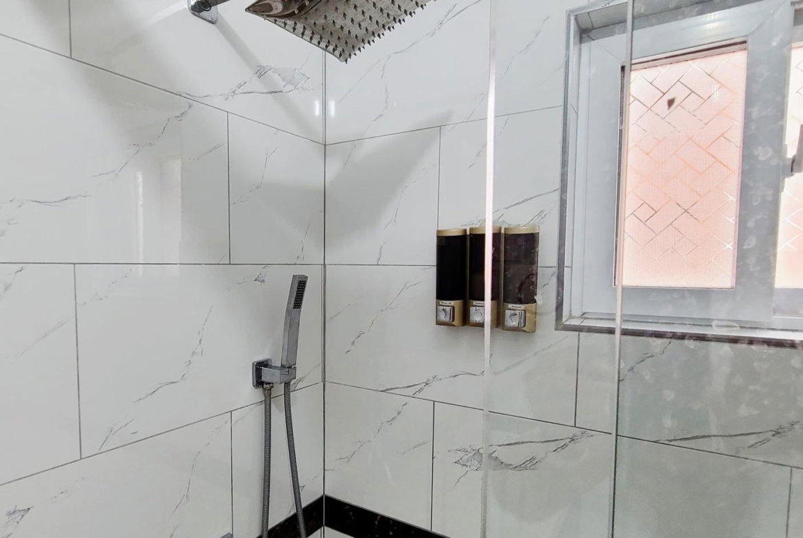 Tenth image of 4-13 Leas Flat Close in Red Hills, St. Andrew, Jamaica - property is For Sale