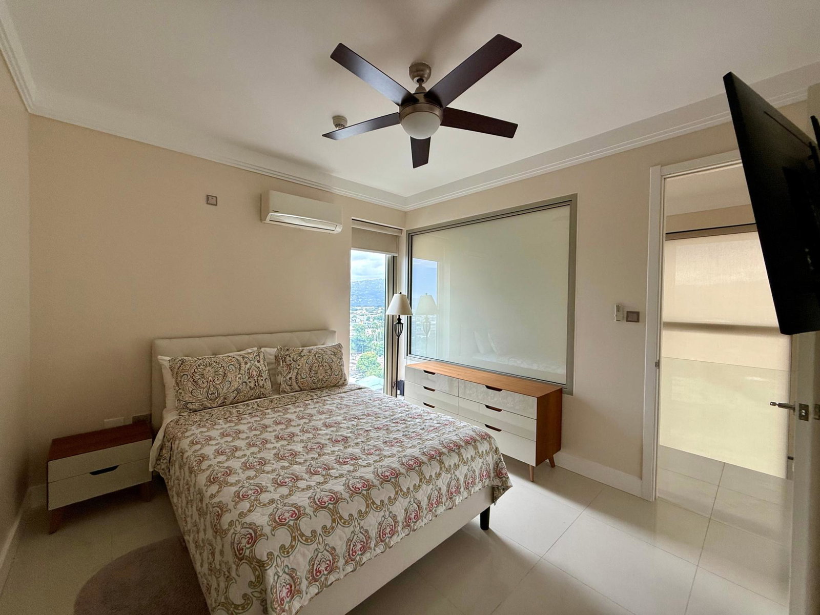 Seventh image of 901-20 South Avenue in Kingston 10, St. Andrew, Jamaica - property is For Rent