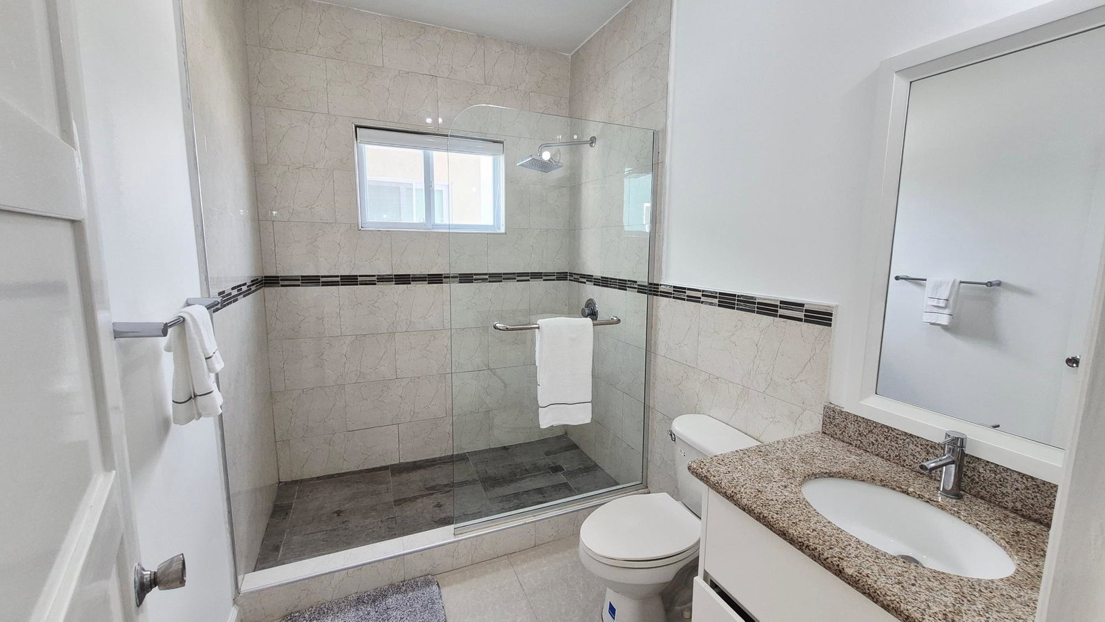 Sixth image of A604-10 Surbiton Road in Kingston 10, St. Andrew, Jamaica - property is For Rent