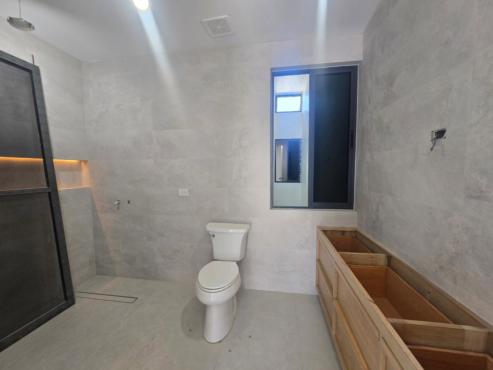 Luxury-3-Bed-Townhouse-for-Sale-in-Waterworks-Kingston-Jamaica Eighth image of 2-5 Parkway Close in Kingston 8, St. Andrew, Jamaica - property is For Sale