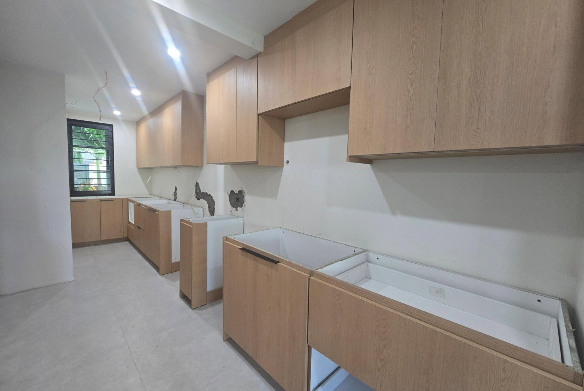 Fifteenth image of 2-5 Parkway Close in Kingston 8, St. Andrew, Jamaica - property is For Sale