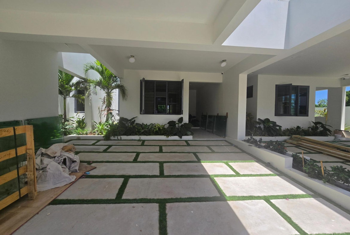 Twenty-Fourth image of 2-5 Parkway Close in Kingston 8, St. Andrew, Jamaica - property is For Sale