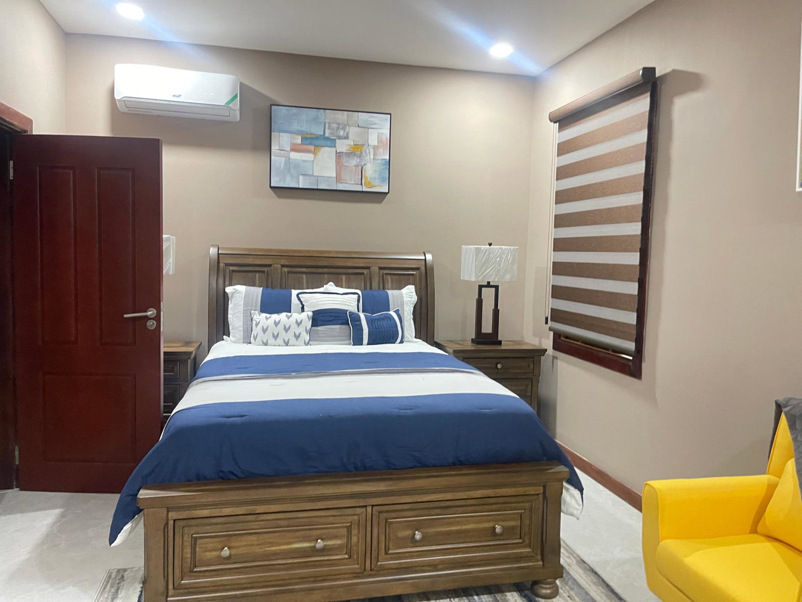 Fifth image of Norbrook Drive Kgn 8 in Kingston 8, St. Andrew, Jamaica - property is For Rent